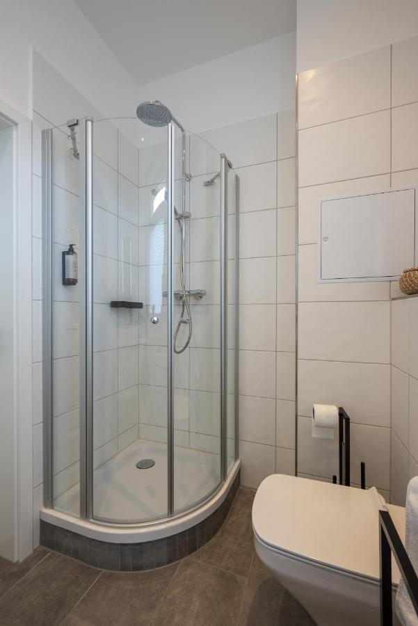 Maremar - Design Apartment - Luxus Boxspringbett - Zentral - Kueche - Arbeitsplatz - Highspeed Wlan Gera Exteriör bild